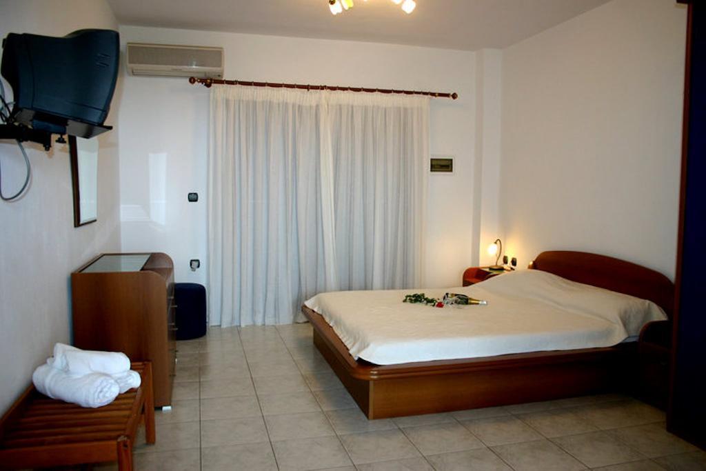 Studios Erotokritos Αμμουλιανή Δωμάτιο φωτογραφία